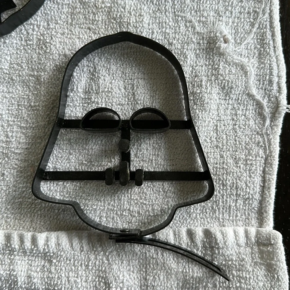 Williams Sonoma Star Wars Pancake Molds